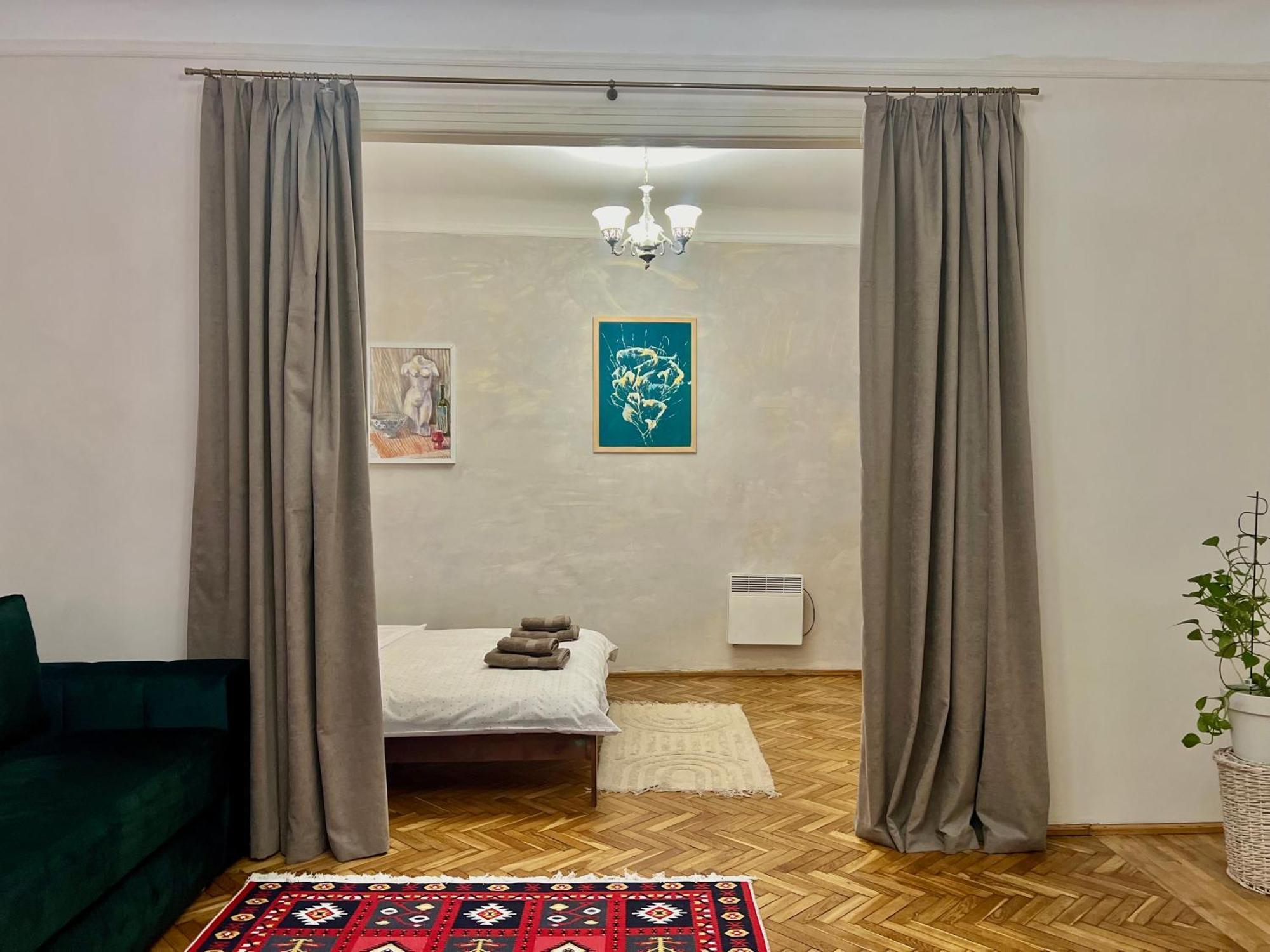 Art Apartment On Kylisha Str Lemberg Exterior foto